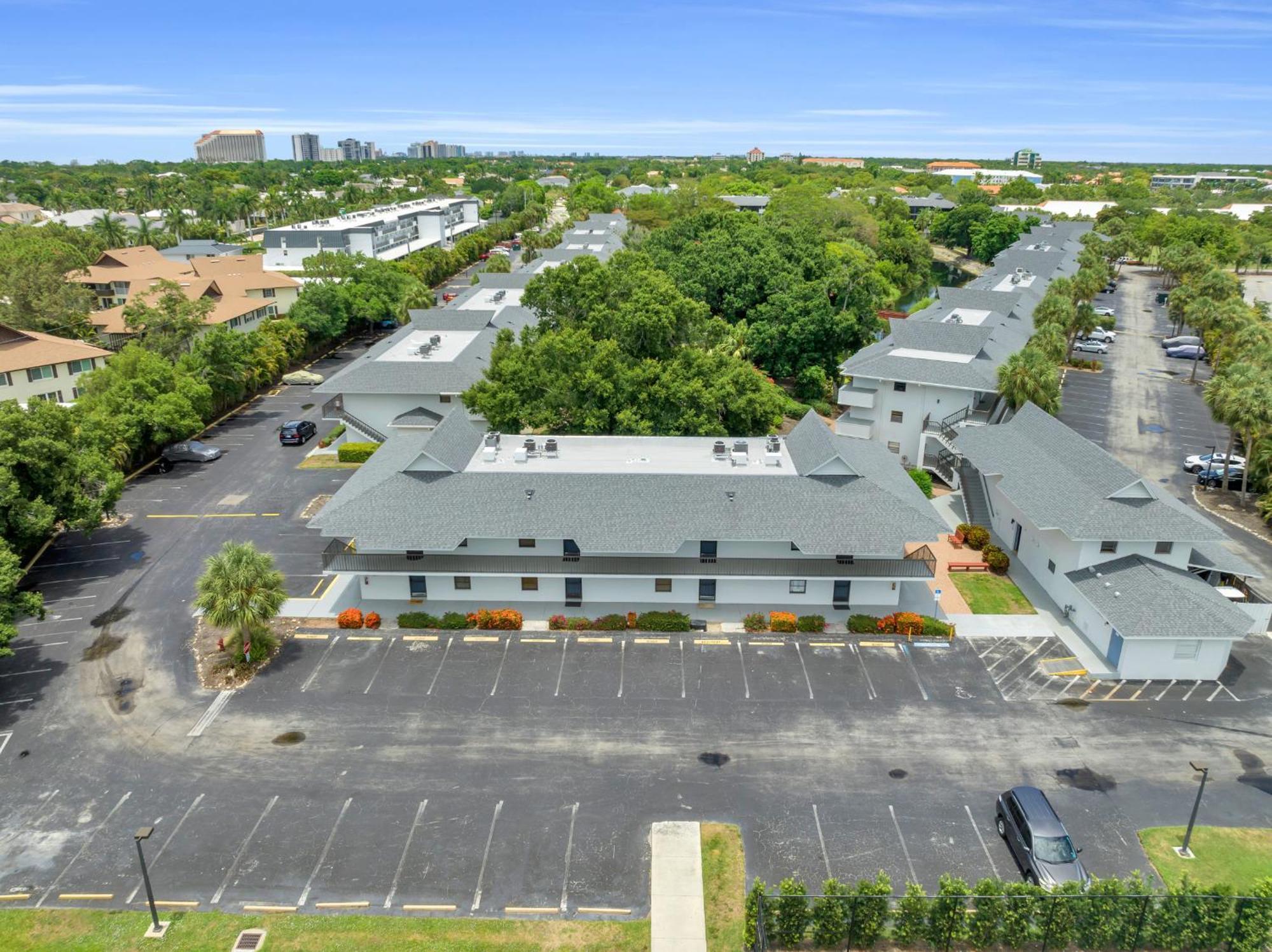 Park Shore Resort By Mike Z Rentals (Adults Only) Naples Exterior foto