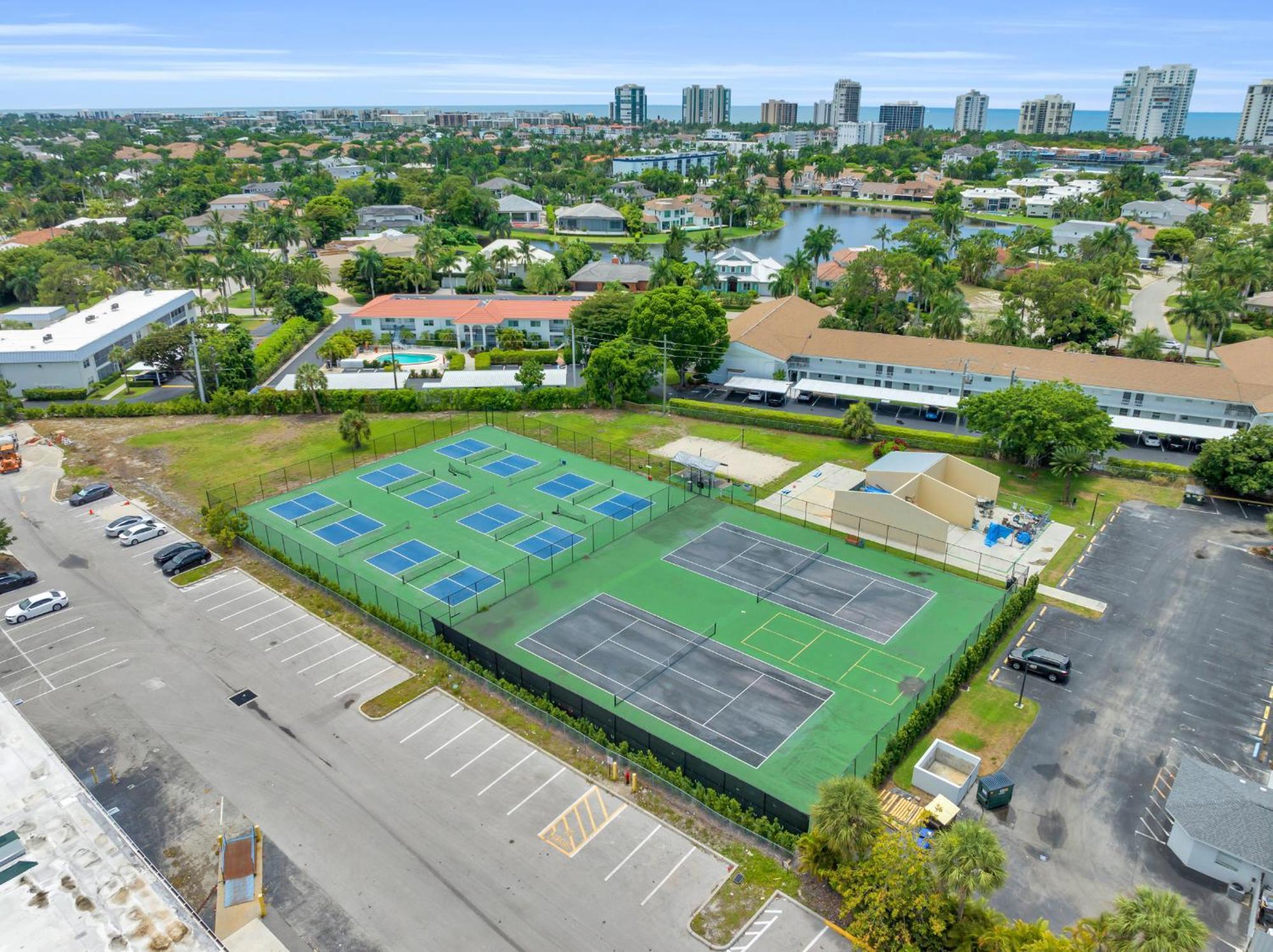 Park Shore Resort By Mike Z Rentals (Adults Only) Naples Exterior foto